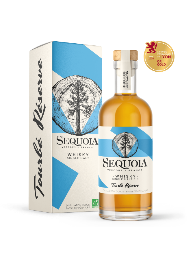 SEQUOIA Single Malt Peated Reserve 43% (With case) SEQUOIA Single Malt Peated Reserve 43% (With case)