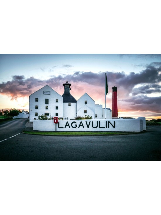 LAGAVULIN 8 years 48% LAGAVULIN 8 years 48%